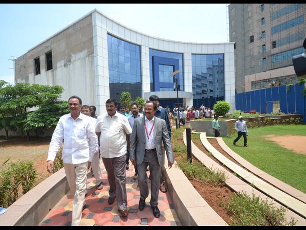 విప్రోపై మండిపాటు