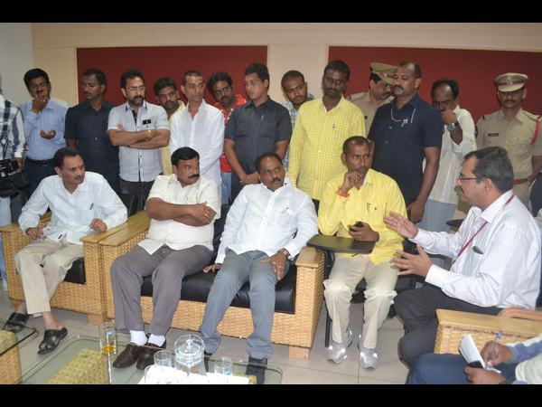 టెక్ మహీంద్రాలో..