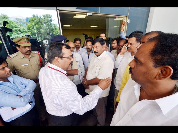 టెక్ మహీంద్రాలో..