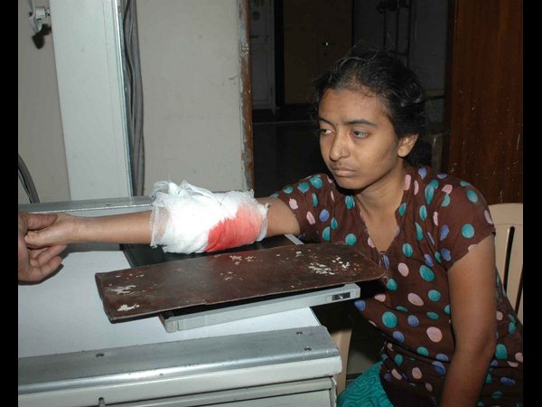 ఐదుగురికి గాయాలు