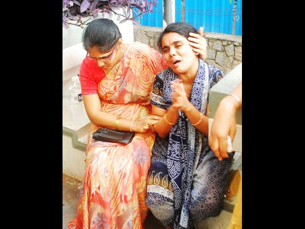 వచన్ తల్లి ఇలా..