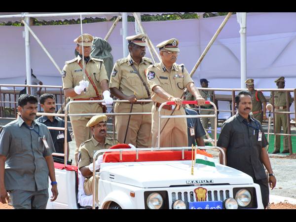 ముమ్మరంగా తనిఖీలు..