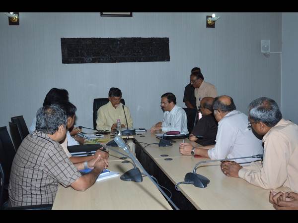 బెల్ ప్రతినిధులతో భేటీ