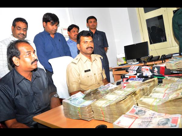 హవాలా ముఠా పట్టివేత