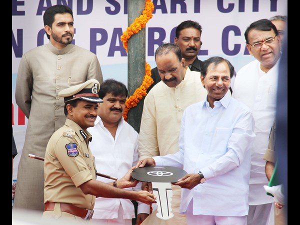 కెసిఆర్‌తో పాటు...