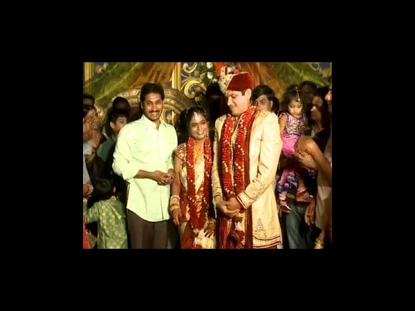 చిన్నాన్న కూతురు పెళ్లికి...