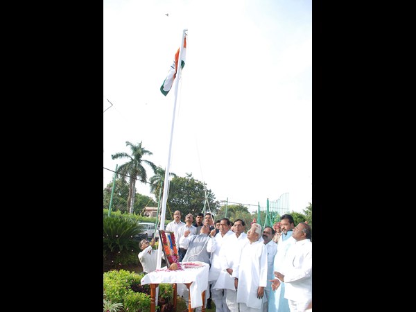 ఎగిరిన జెండా ఎగిరిన జెండా