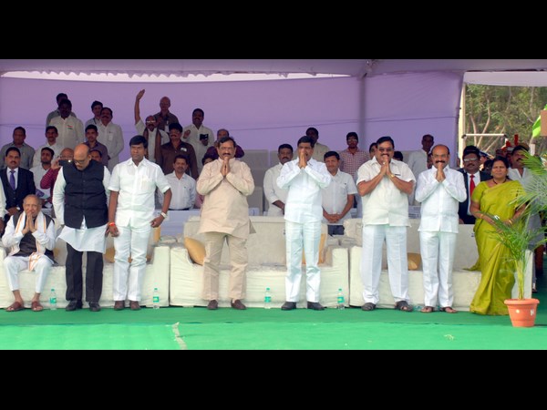 అభివాదం