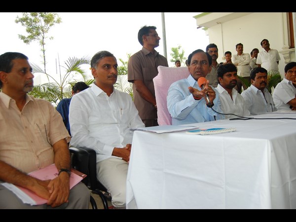 కేసీఆర్