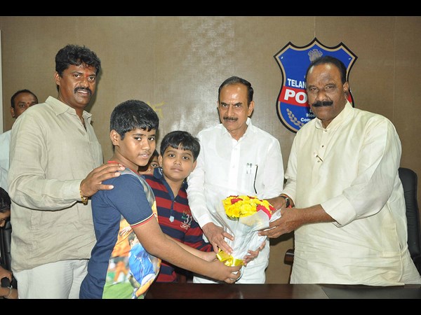 నాయిని