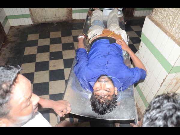ప్రేమ జంట ఆత్మహత్యాయత్నం