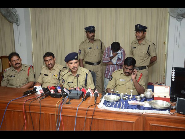 పాత నేరస్థుడి అరెస్టు