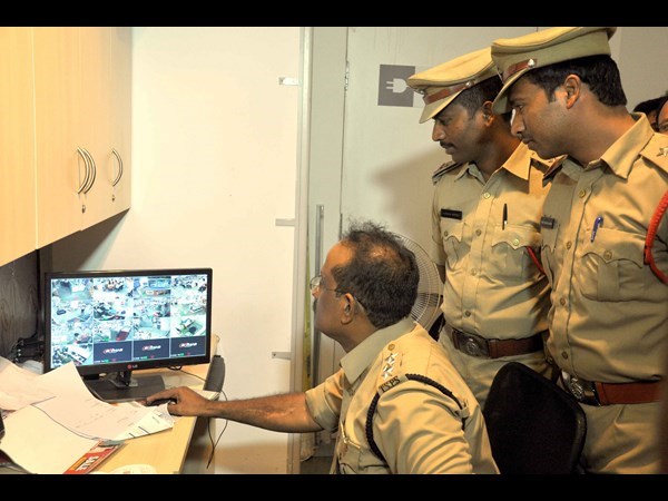 భారీ చోరీ