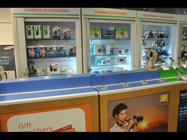 భారీ చోరీ