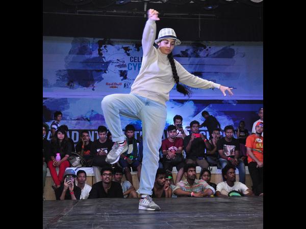 డ్యాన్స్