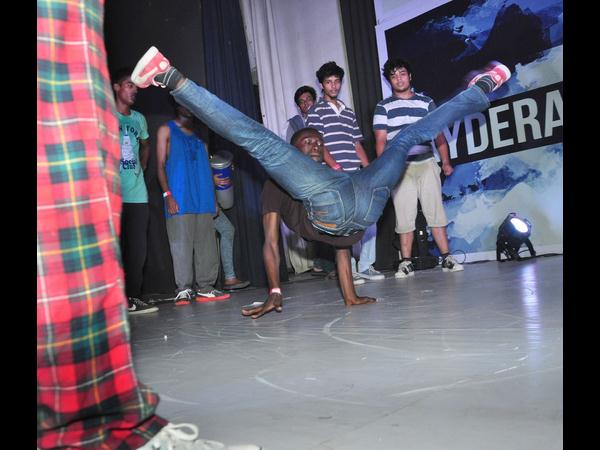  డ్యాన్స్