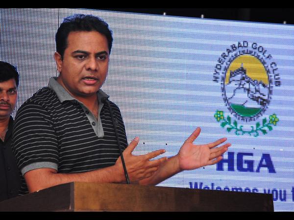 గోల్ఫ్ కోర్స్