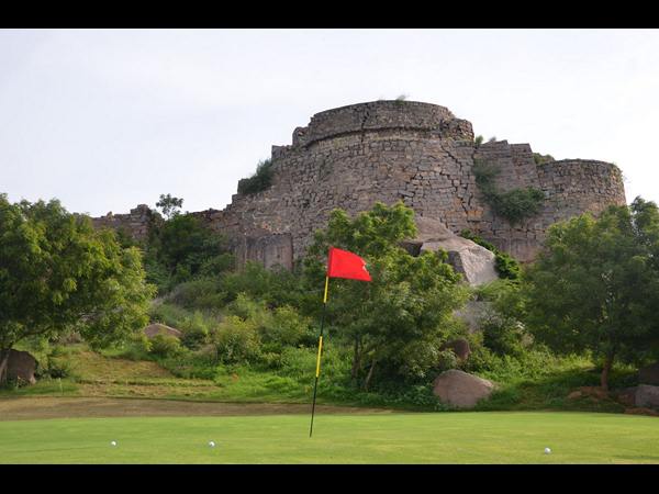  గోల్ఫ్ కోర్స్