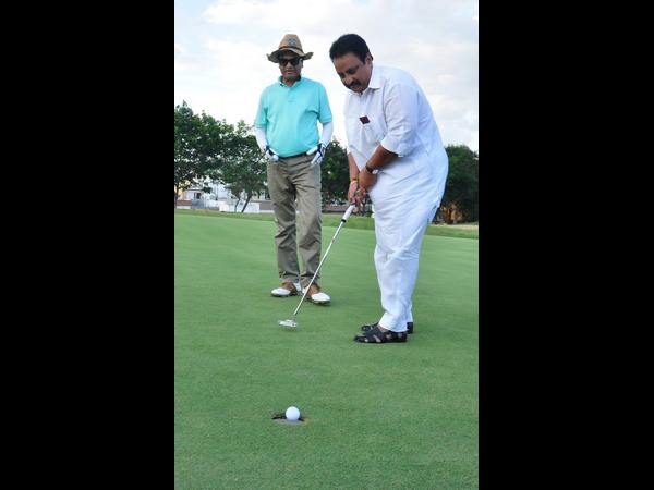  గోల్ఫ్ కోర్స్