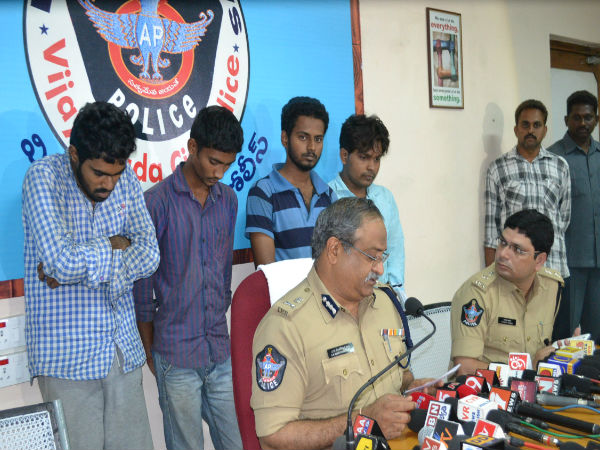 Vijayawada gang1