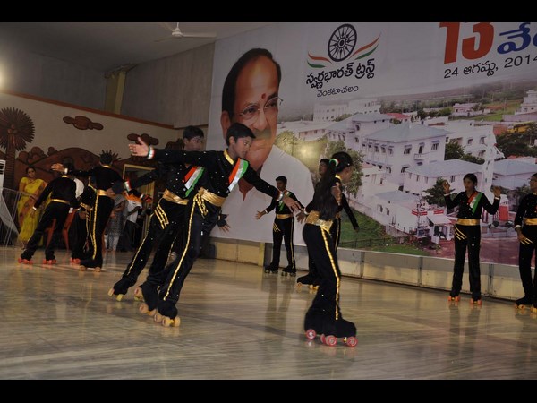 అలరించిన నృత్య ప్రదర్శన