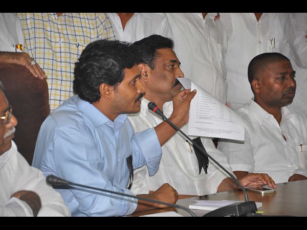 ఏ ప్రశ్న వేసినా...