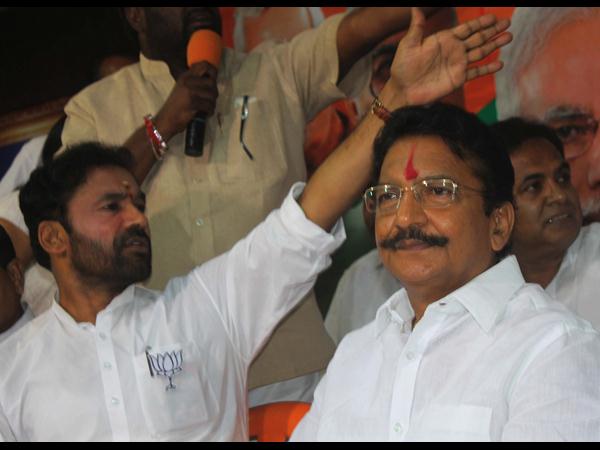 పార్టీ రాష్ట కార్యాలయంలో ఘనంగా సత్కారం