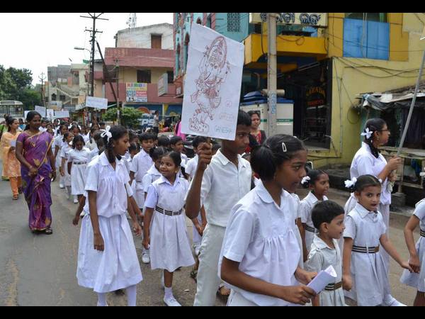 మట్టి వినాయకులు