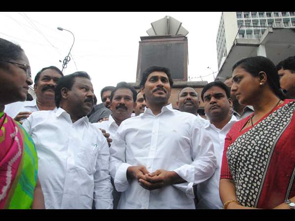 వైయస్ జగన్