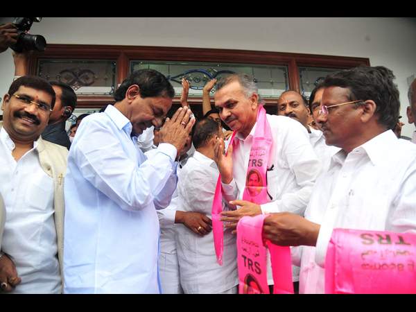 కెసిఆర్