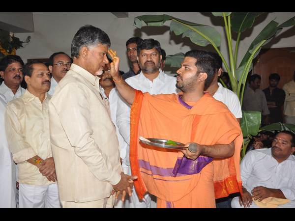 చంద్రబాబు