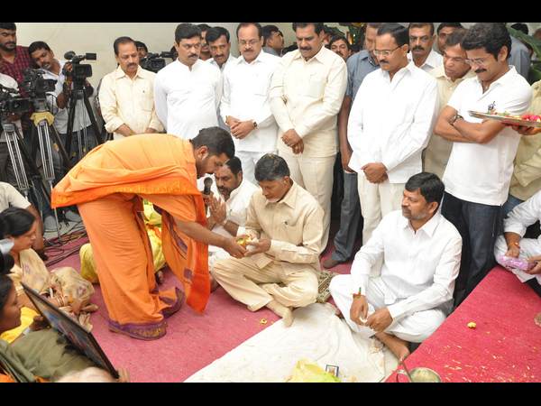 చంద్రబాబు