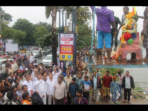 నిమజ్జనం