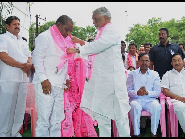 చేరికలు