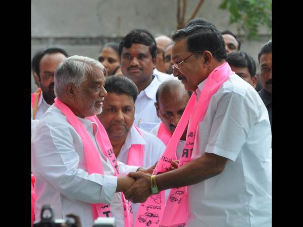 చేరికలు