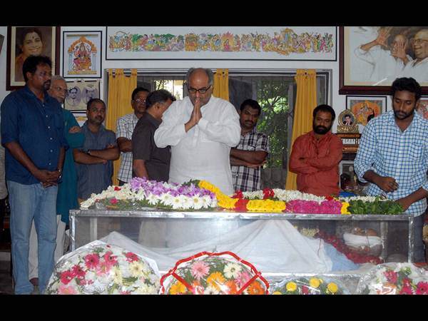 బోనీ కపూర్ నివాళి