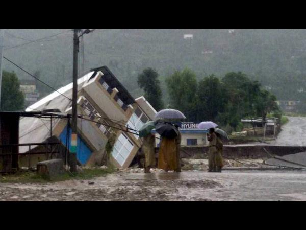  కాశ్మీర్‌లో వరద భీభత్సం