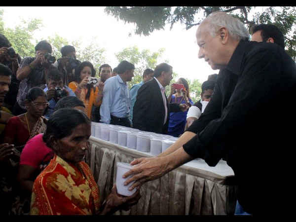 రైస్ బకెట్ ఛాలెంజ్