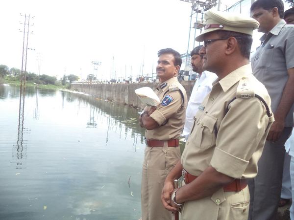  గణేష్ నిమజ్జనం