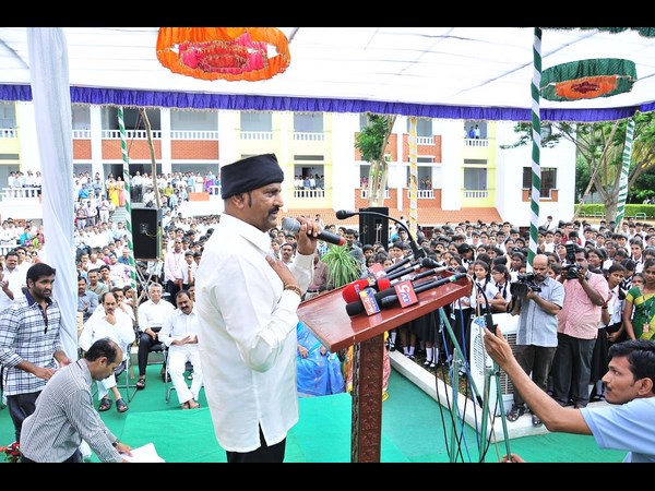 మోహన్ బాబు