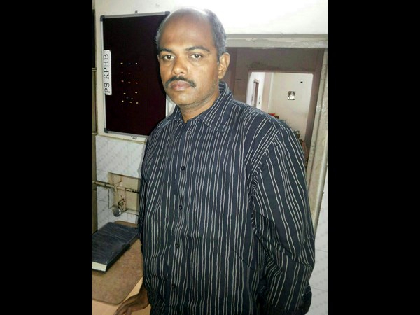 వ్యాపారం చేశాడు..