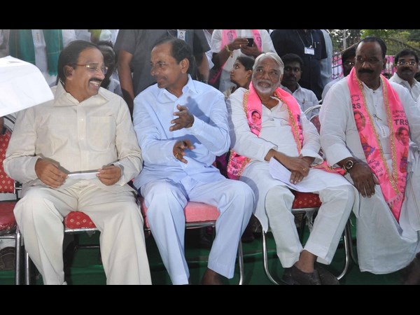 కెసిఆర్-తుమ్మల కెసిఆర్-తుమ్మల