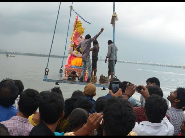 వినాయక నిమజ్జనం