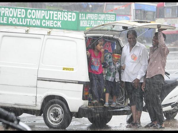  నగరంలో భారీ వర్షం 