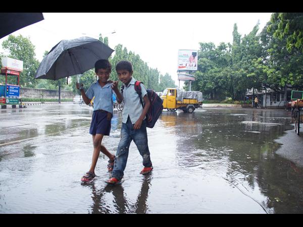  నగరంలో భారీ వర్షం 