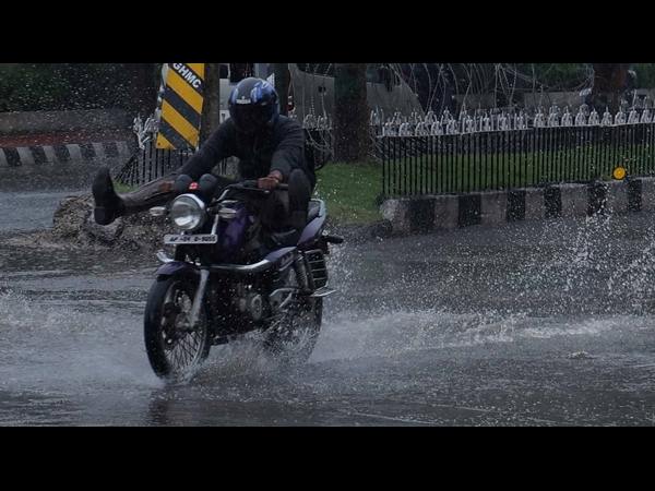  నగరంలో భారీ వర్షం 