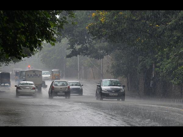  నగరంలో భారీ వర్షం 