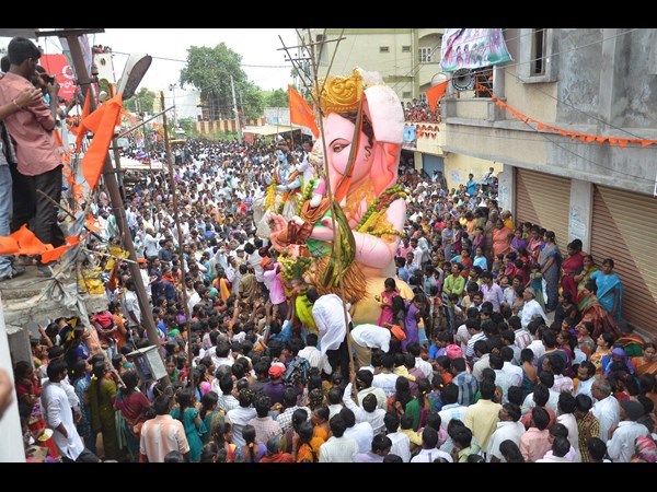 బాలాపూర్ వినాయకుడు...