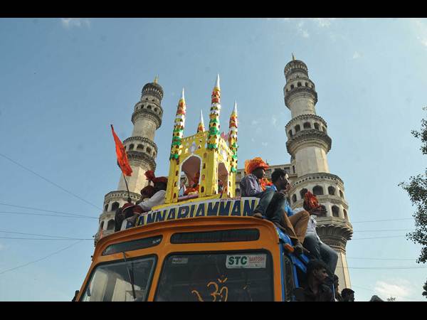 వినాయక నిమజ్జనం