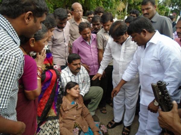 కలచివేస్తోందని మంత్రి..